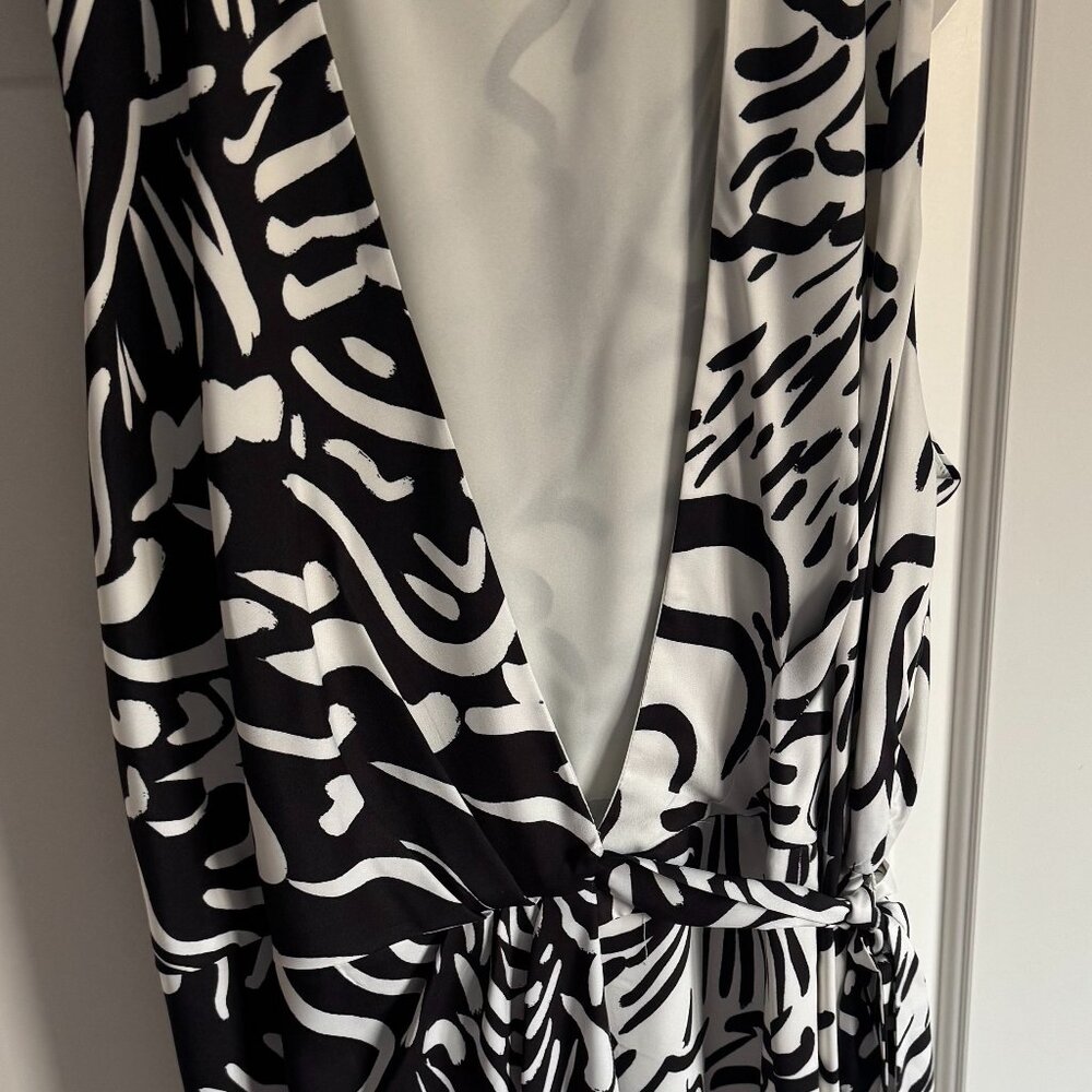 Donna Morgan, Black/White Maxi Wrap Dress